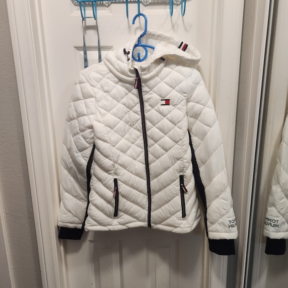 Tommy Hilfiger jacket size s - Picture 2 of 7
